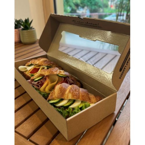 Trio plněných croissantů